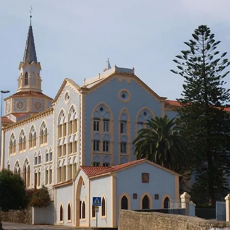 El Pino Hostel *
